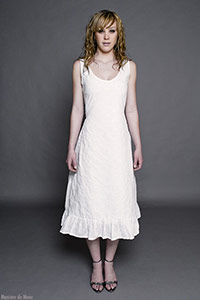 Robe en popeline de coton brodé